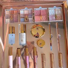 بوكس مكياج كامل Rose Berry - مجموعة بيرفكت توب الاحترافية🌹